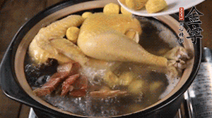 出國前加少許鹽，撒上蔥花即可。