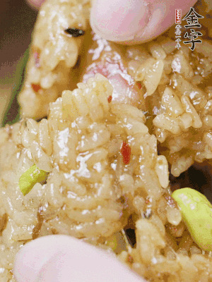 冷水下鍋煮3-4小時(shí)。